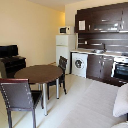 Menada Green Hills Apartments Sosopol Exterior foto