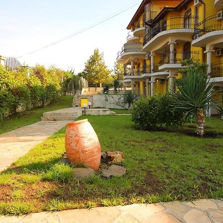 Menada Green Hills Apartments Sosopol Exterior foto