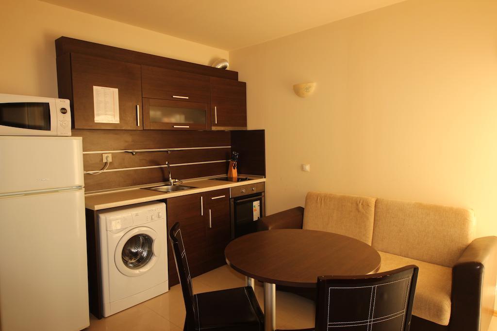 Menada Green Hills Apartments Sosopol Exterior foto
