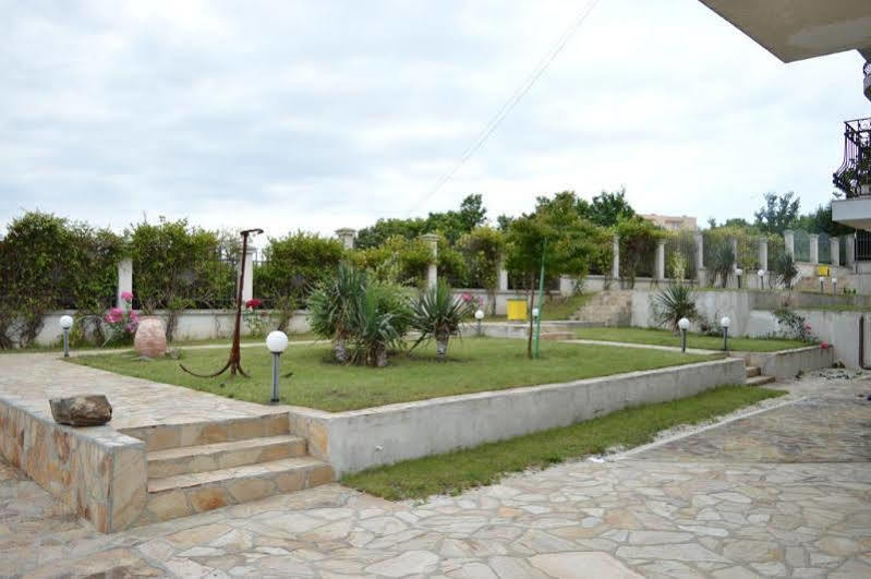 Menada Green Hills Apartments Sosopol Exterior foto