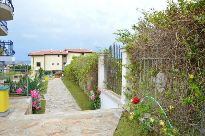 Menada Green Hills Apartments Sosopol Exterior foto
