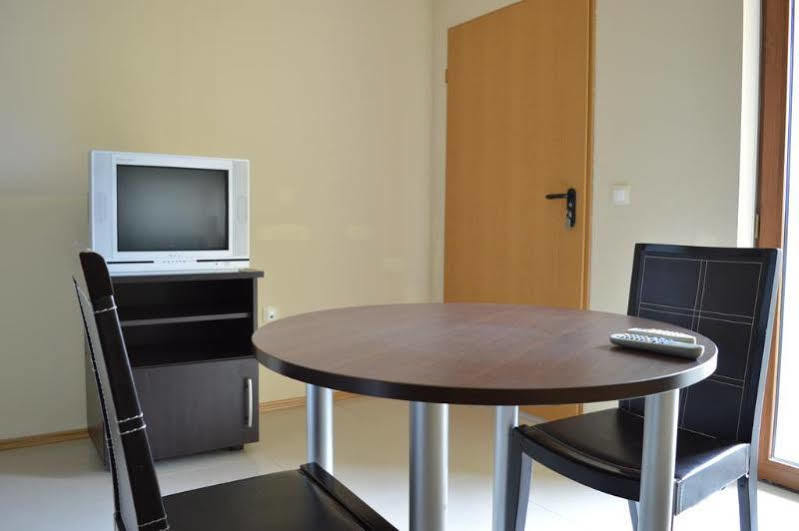 Menada Green Hills Apartments Sosopol Exterior foto