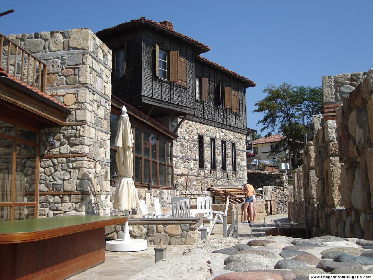 Menada Green Hills Apartments Sosopol Exterior foto